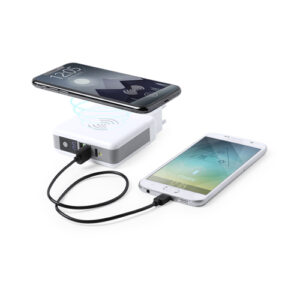 WIRELESS MULTI-FUNCTION & MUTLI-OUTPUT TRAVEL ADAPTER